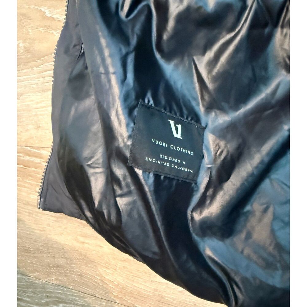 Vuori Hillside Down Vest Size Medium - Picture 6 of 7